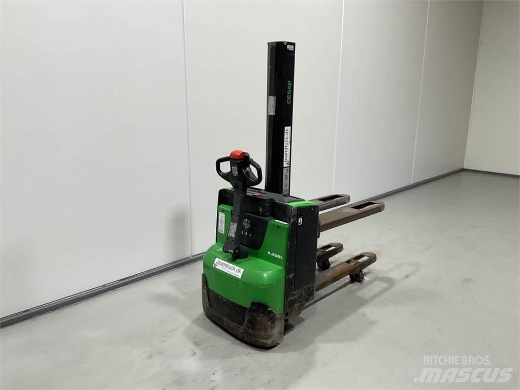 Cesab S208L Samohybné vozíky