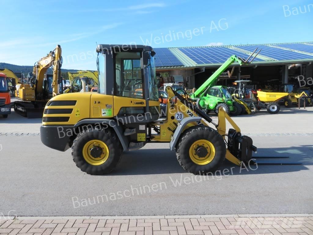 Yanmar V 80 Kolové nakladače