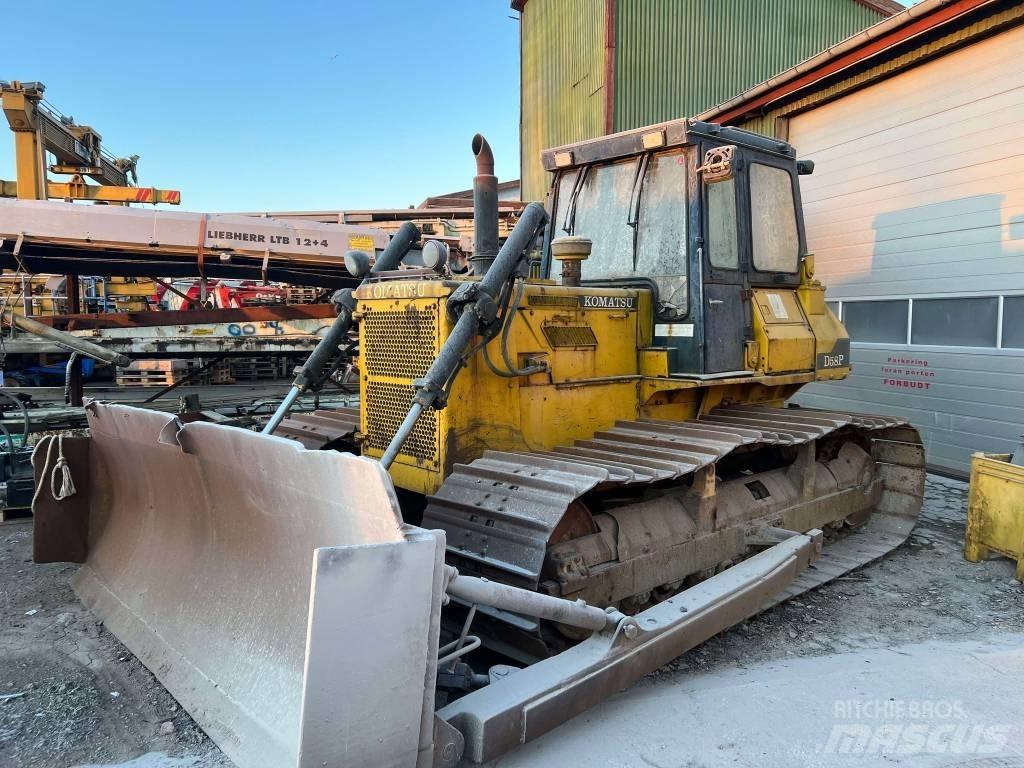 Komatsu D 65 P Pásové dozery