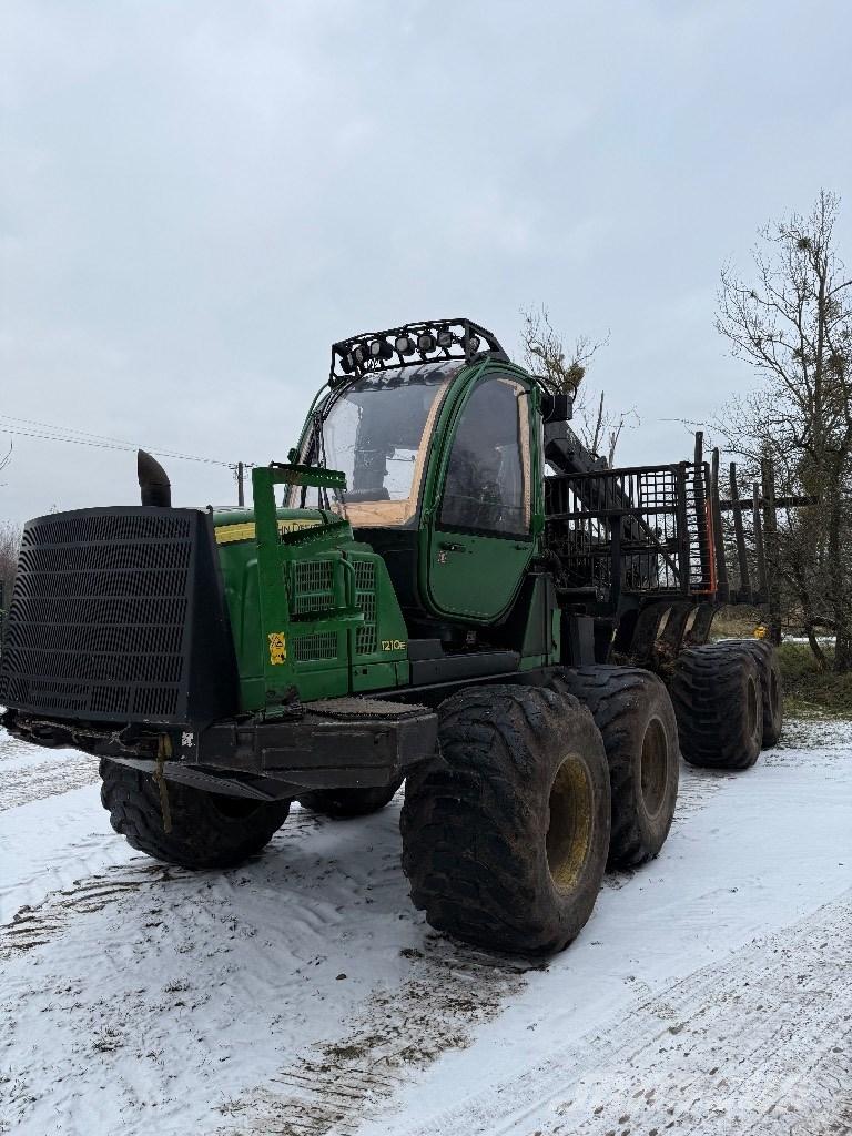 John Deere 1210 E Vyvážecí traktory