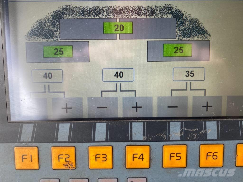 Volvo P7820C Finišery