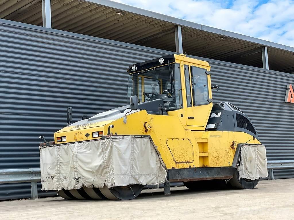 Bomag BW 24 RH Pneumatikové válce