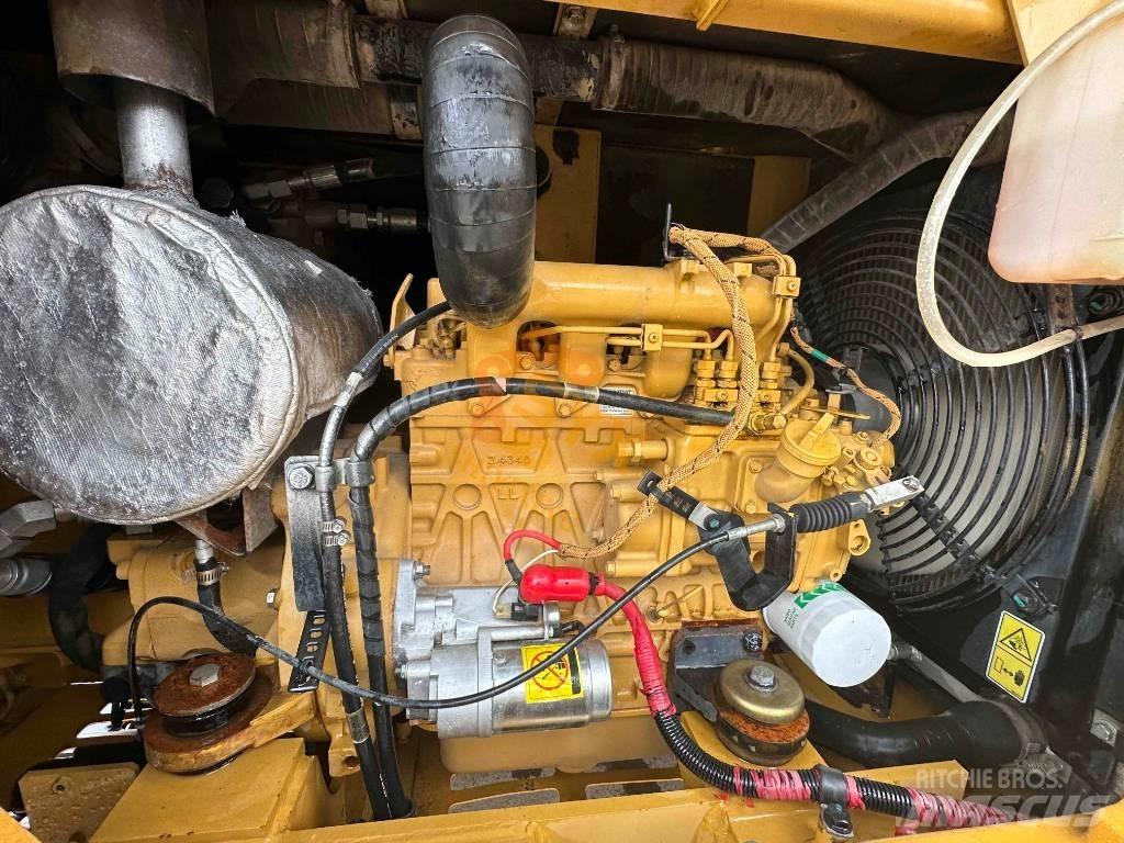 CAT 305.5E2 Pásová rýpadla