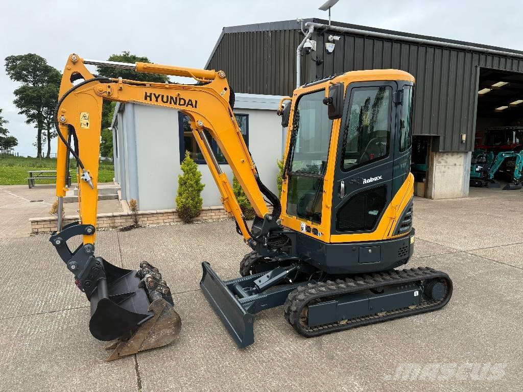 Hyundai R25Z-9 AK Mini rýpadla < 7t