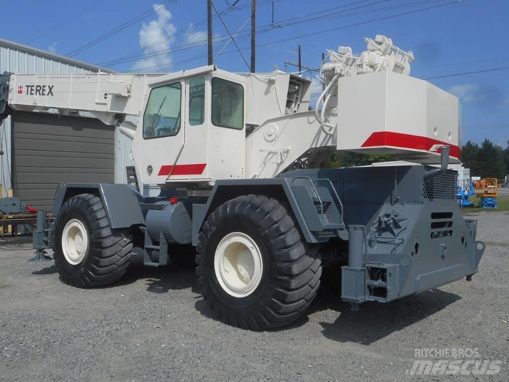Terex RT 450 Jeřáby pro těžký terén