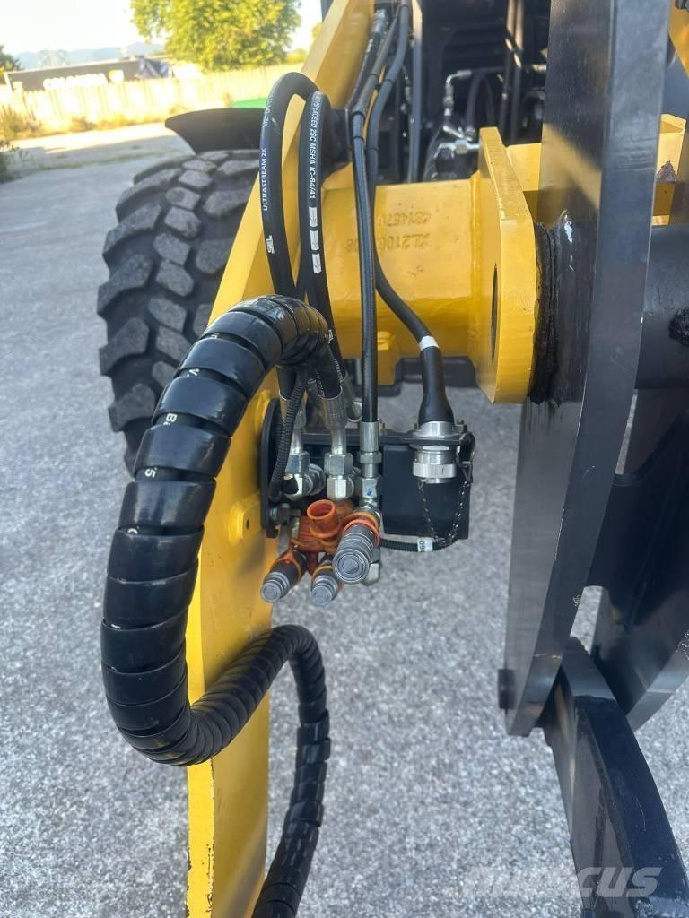 New Holland W 80 C Kolové nakladače
