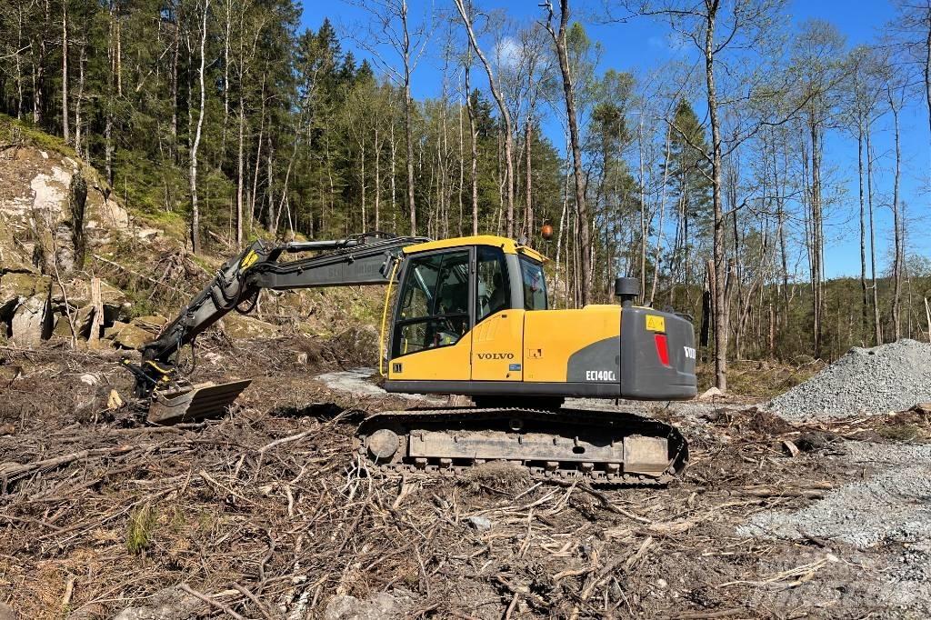 Volvo EC 140 C L Pásová rýpadla