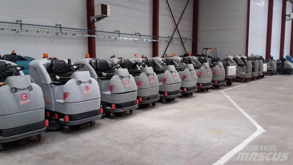  Autolaveuse Comac Zametací stroje