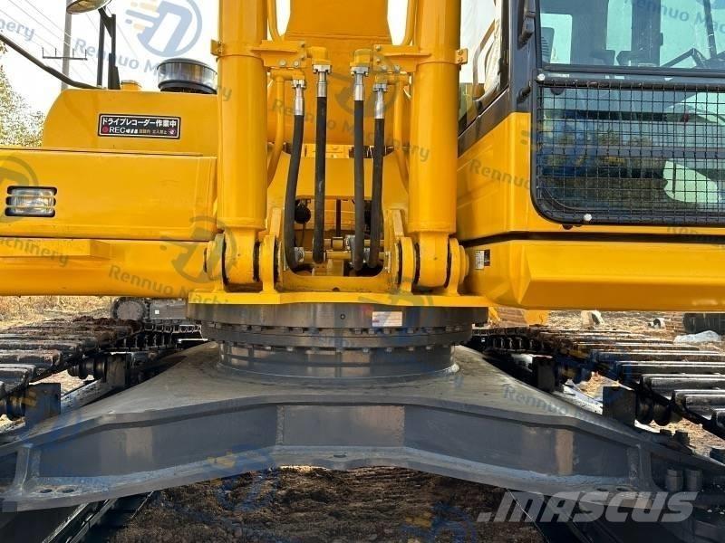 Komatsu PC450-8 Pásová rýpadla