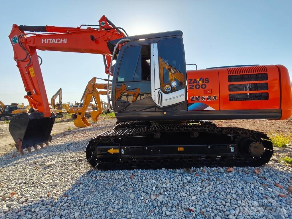 Hitachi ZX 200 Pásová rýpadla