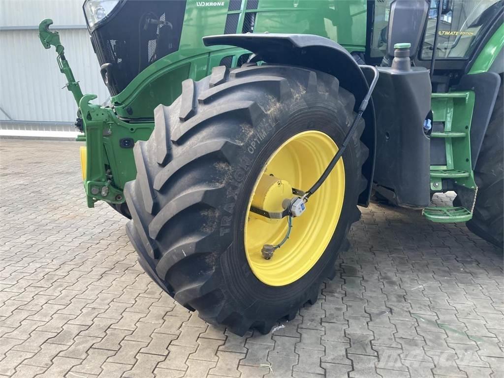 John Deere 6250R Traktory