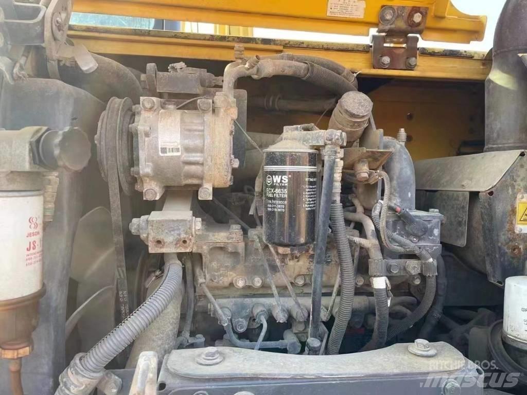 Komatsu PC 70 Pásová rýpadla