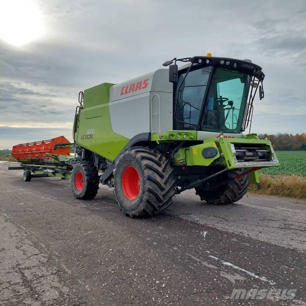 CLAAS Lexion 670 Sklízecí mlátičky