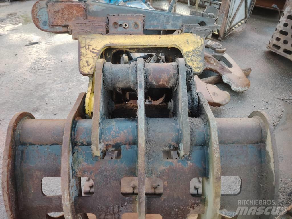 Engcon Koura Klešťové drapáky