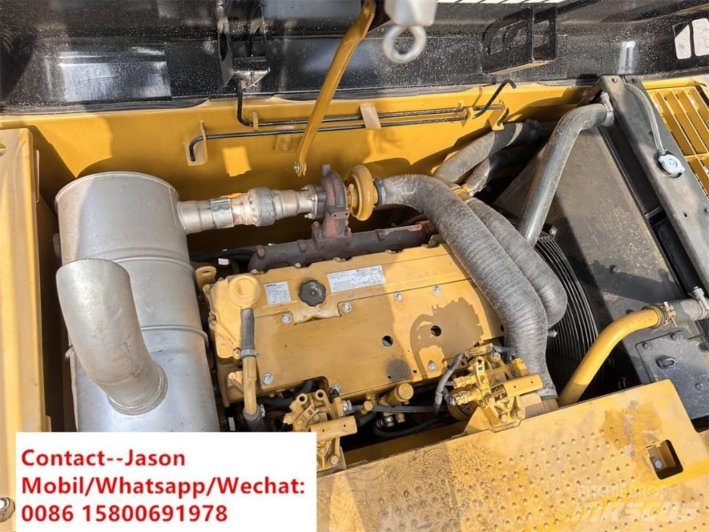 CAT 320D2 Pásová rýpadla