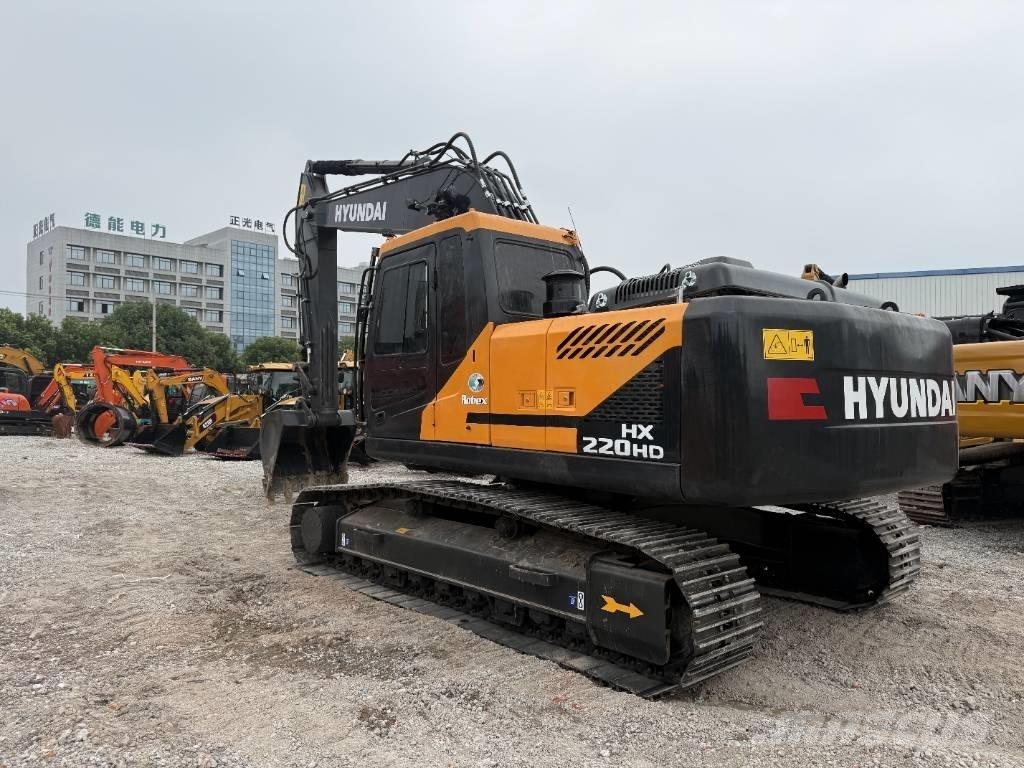 Hyundai HX 220 Pásová rýpadla