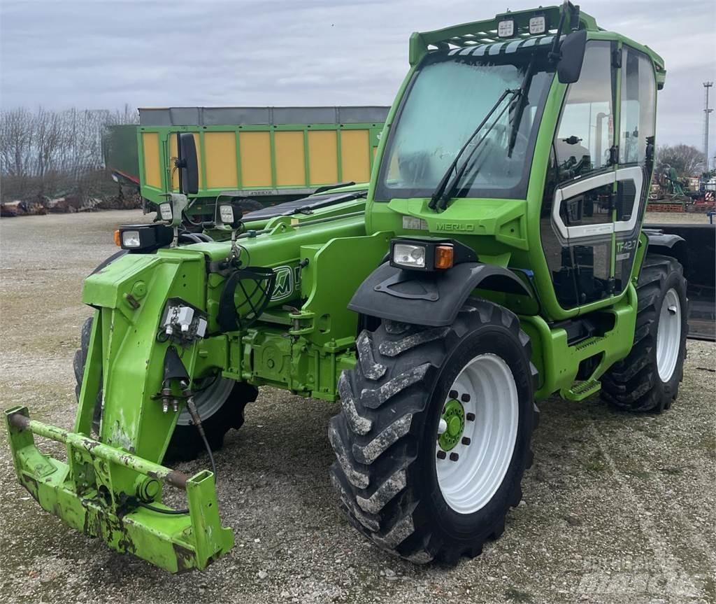 Merlo 42.7-140 Teleskopické nakladače pro zemědělství