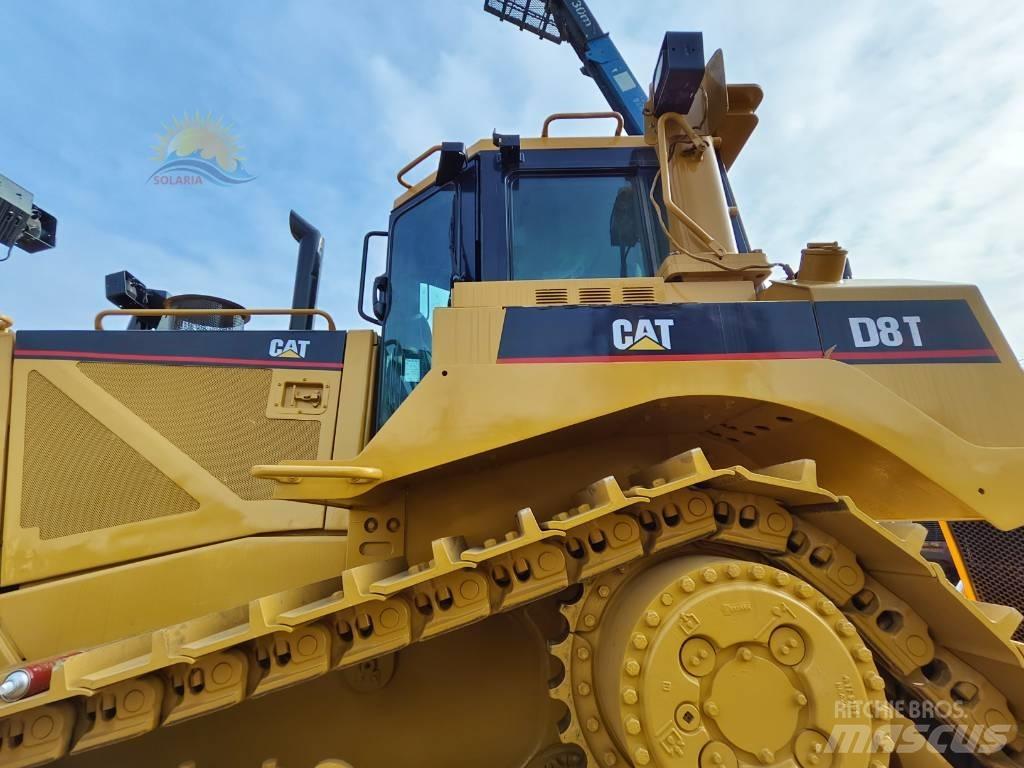 CAT D 8 T Pásové dozery