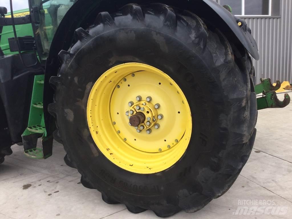 John Deere 6190R Traktory