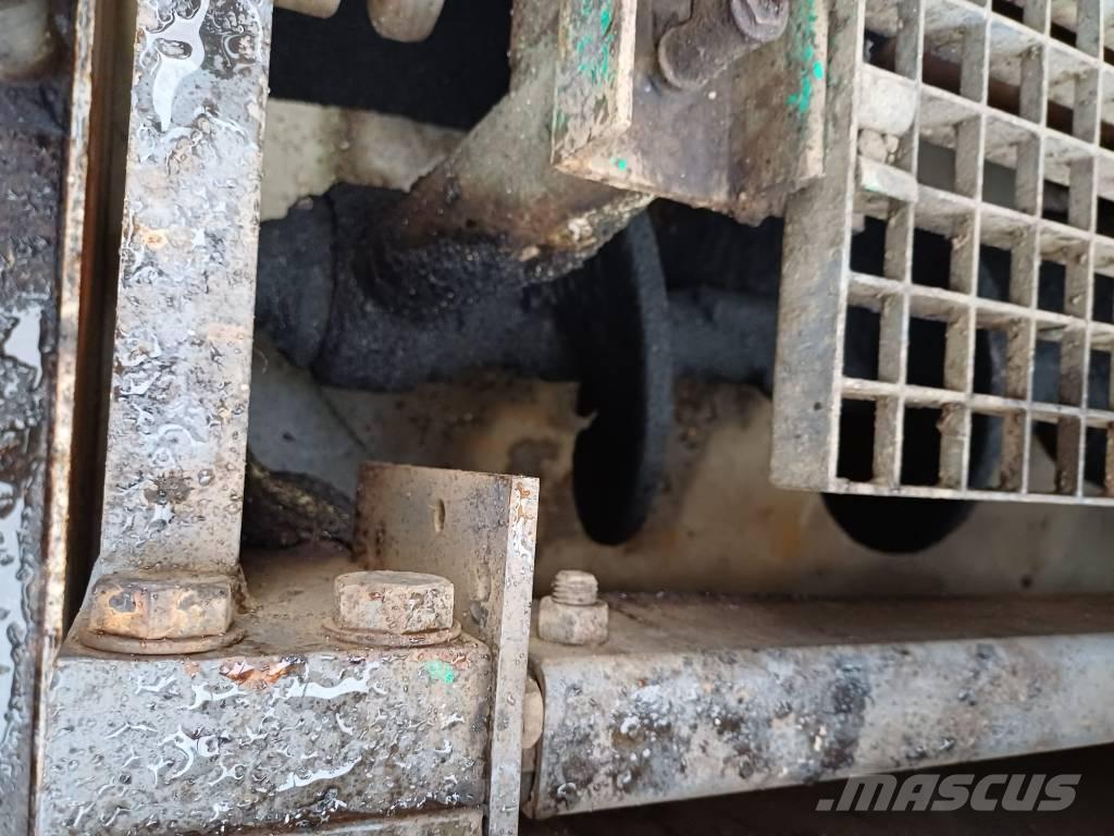 Vögele super 1302 Finišery