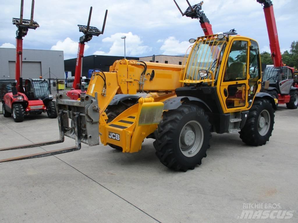 JCB 535-125 (624) Teleskopické manipulátory