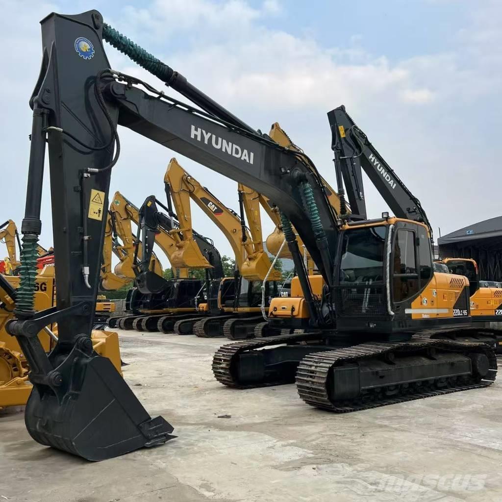 Hyundai R220LC-9S Midi rýpadla 7t - 12t