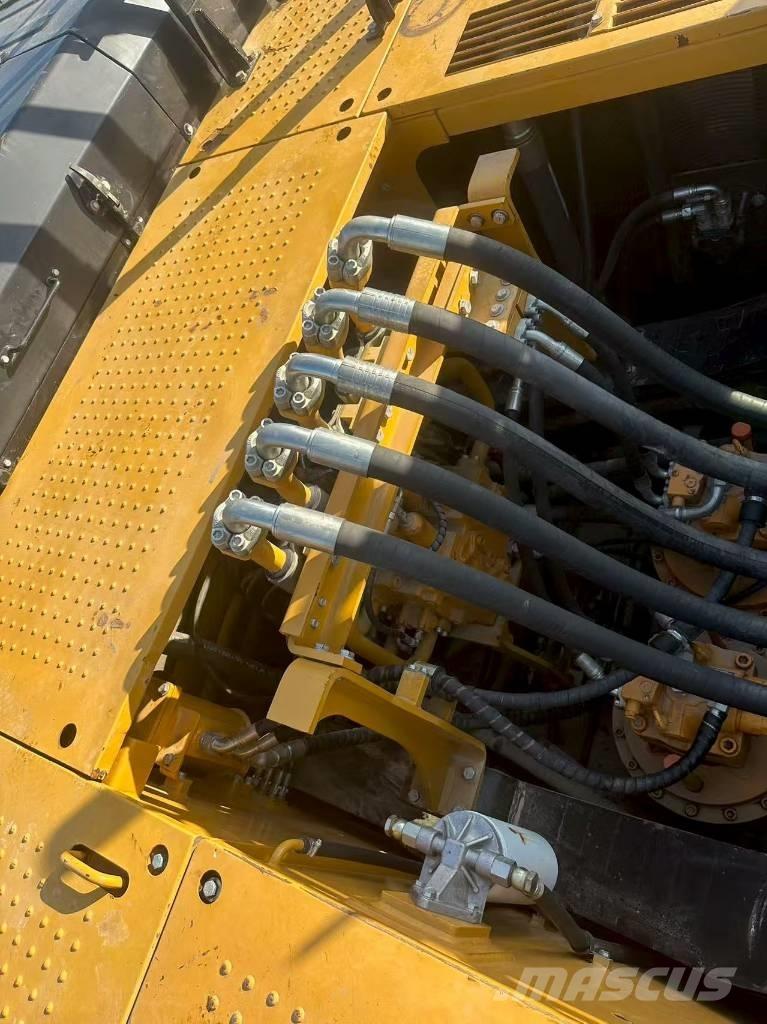 Sany 750 Pásová rýpadla