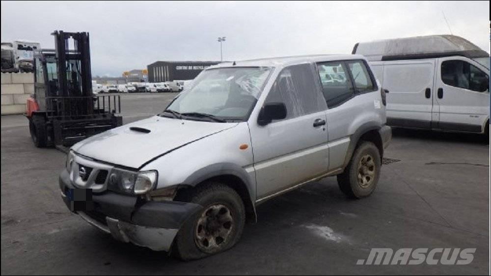 Nissan Terrano II Osobní vozy
