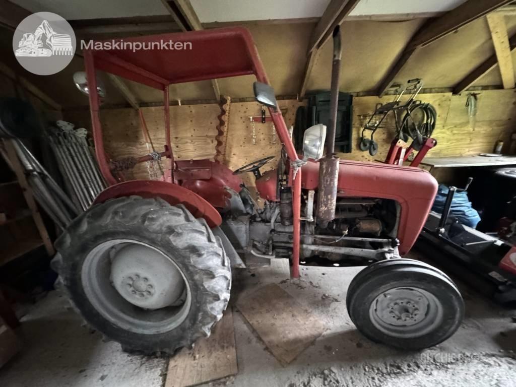 Massey Ferguson 35 Traktory