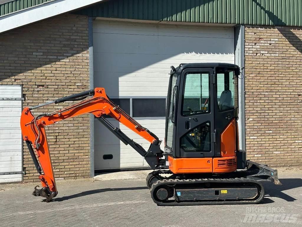Hitachi ZX26U-6CR Mini rýpadla < 7t