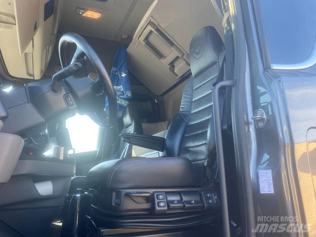 Scania S 520 Skříňová nástavba