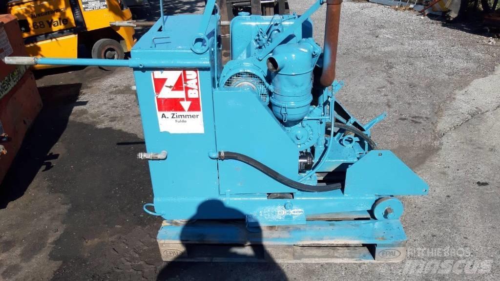 Hanix 32 HP Stavebnictví - ostatní