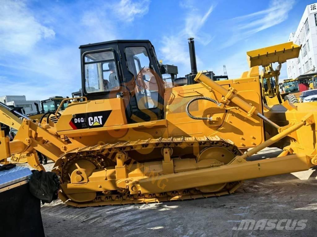 CAT D6G Pásové dozery