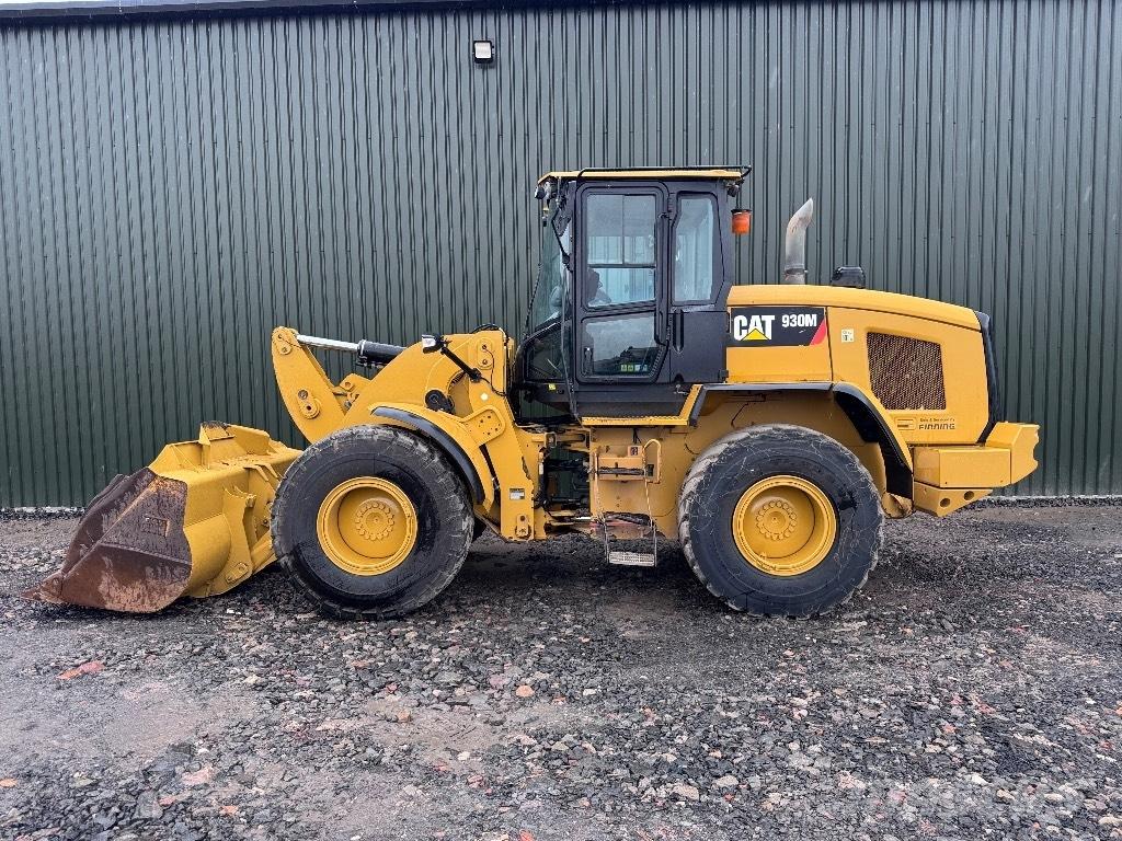 CAT 930 M Kolové nakladače
