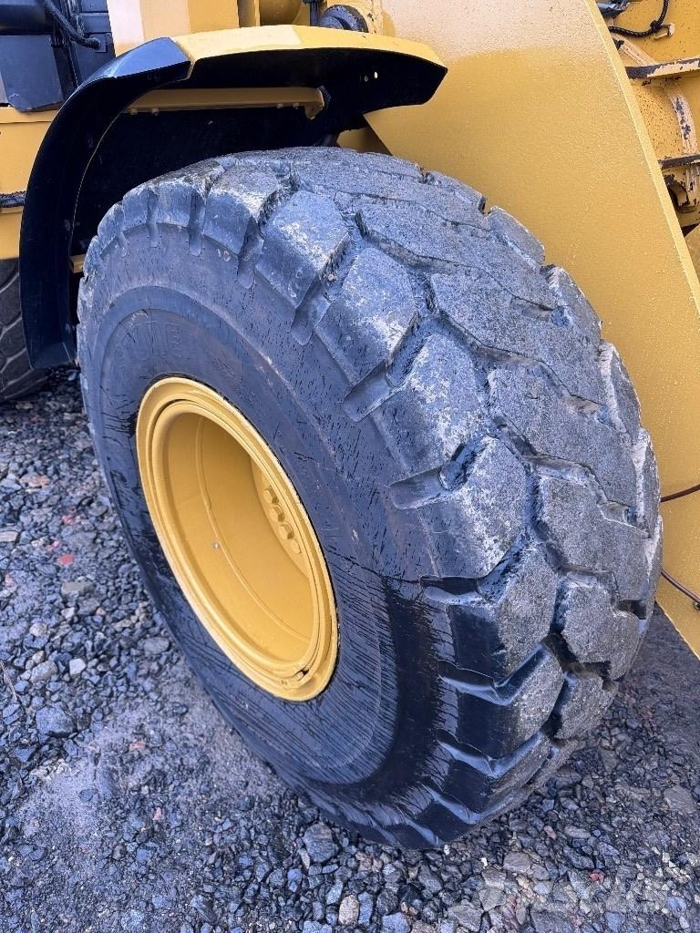 CAT 930 M Kolové nakladače