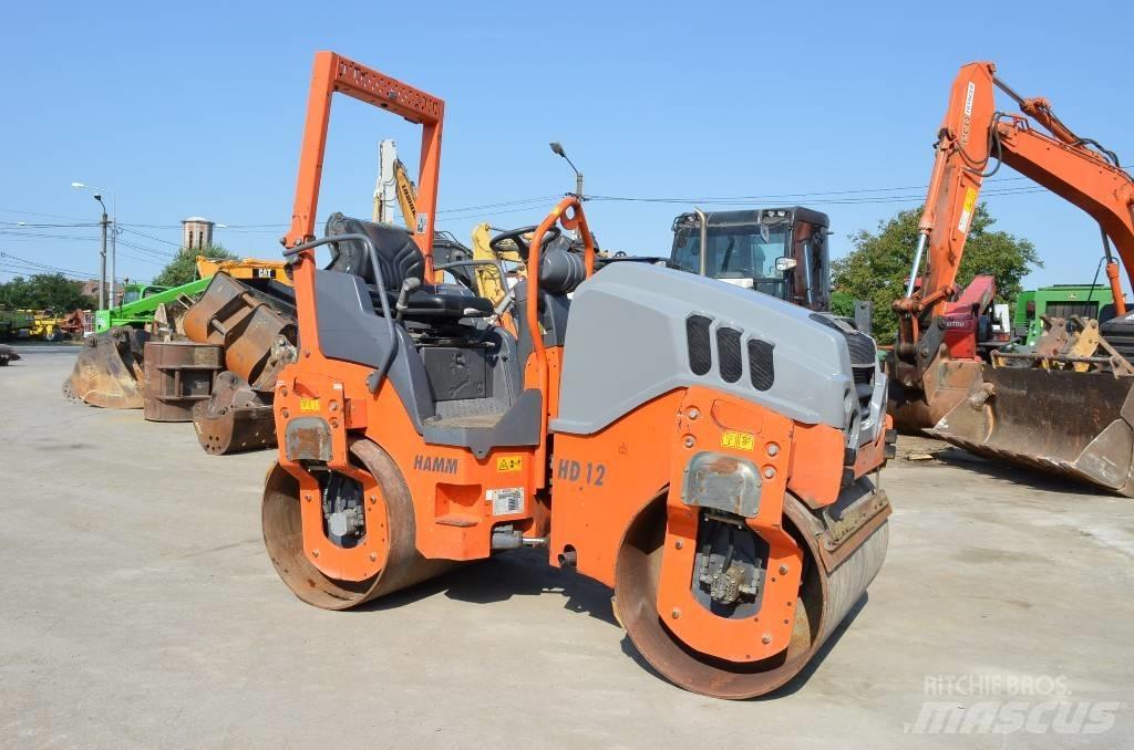Hamm HD 12 VV Tandemové válce