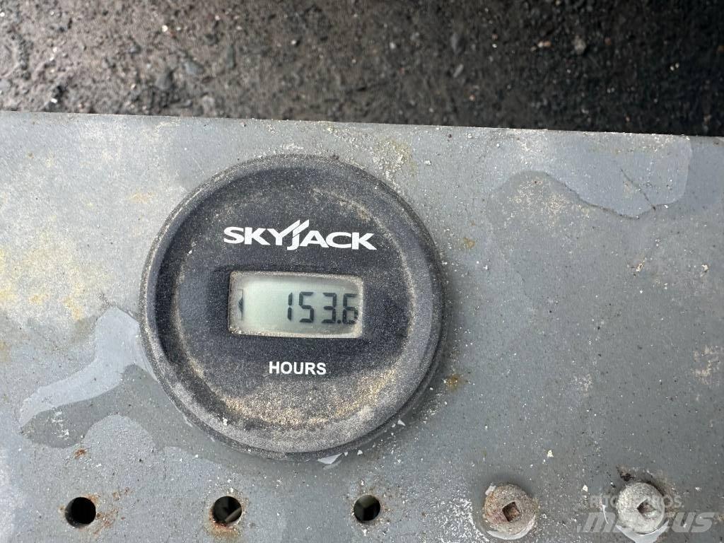 SkyJack SJ 3219 Nůžková zvedací plošina