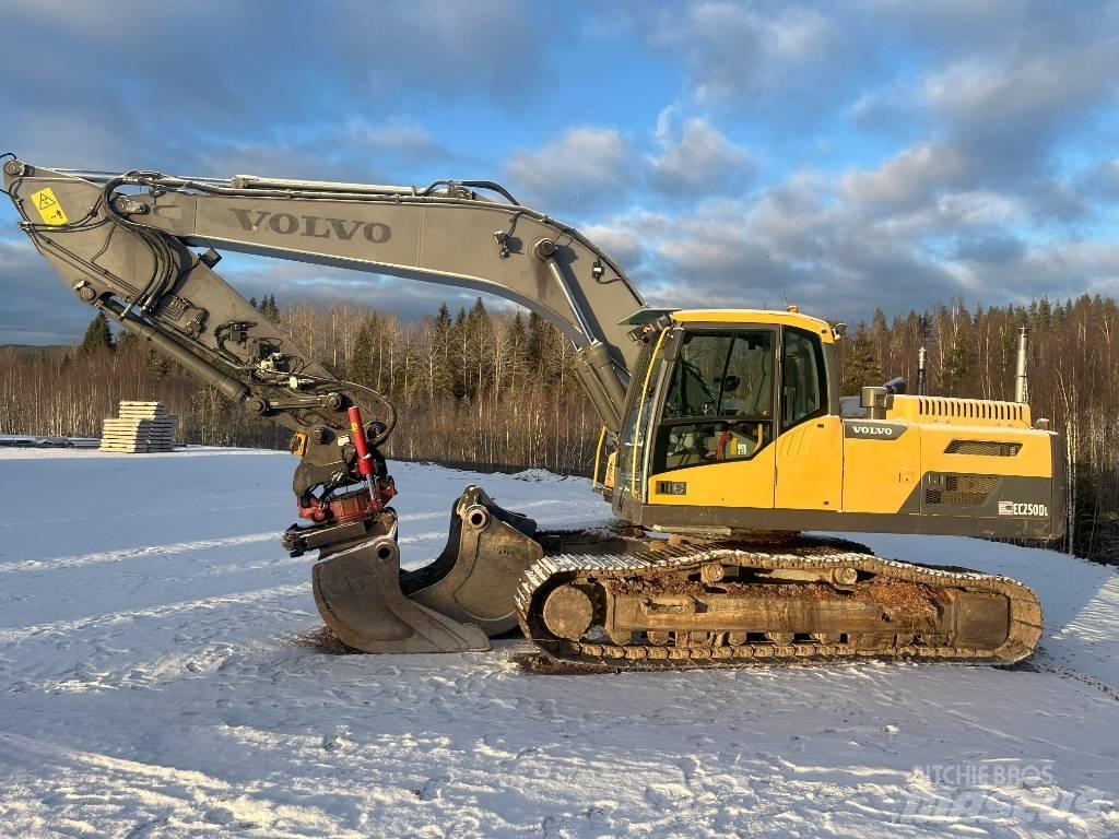 Volvo EC 250 D L Pásová rýpadla