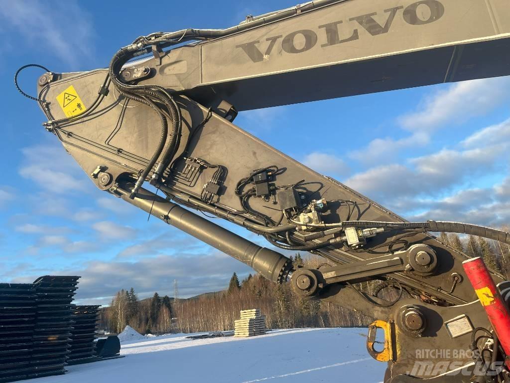 Volvo EC 250 D L Pásová rýpadla