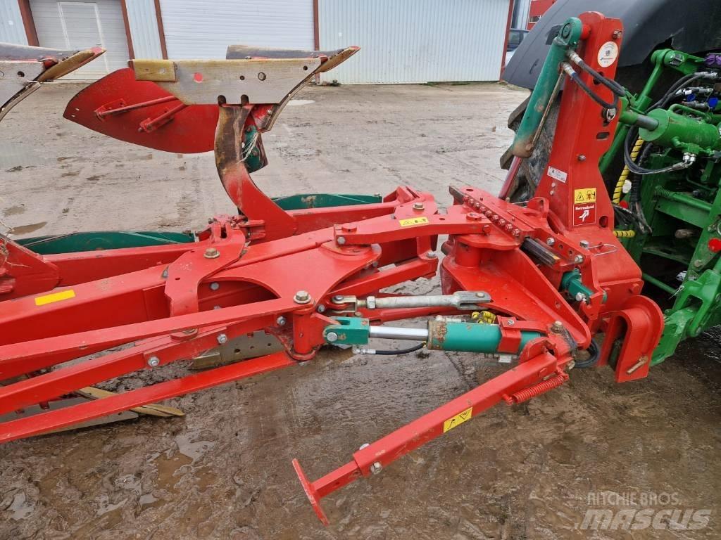 Kverneland EG85 Oboustranné pluhy