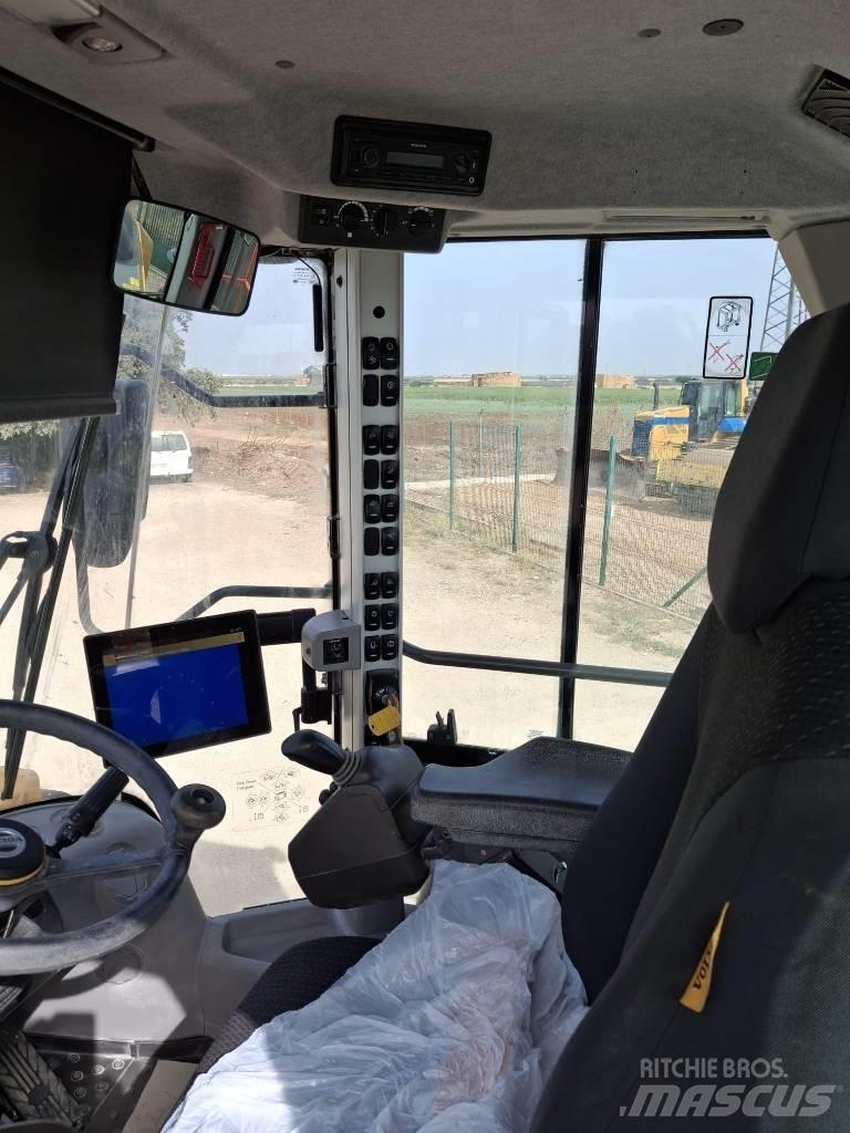 Volvo L 220 H Kolové nakladače