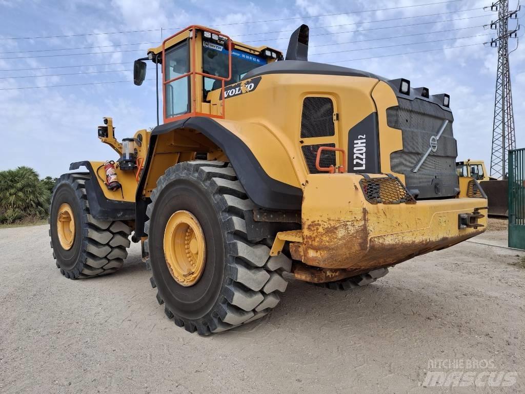 Volvo L 220 H Kolové nakladače