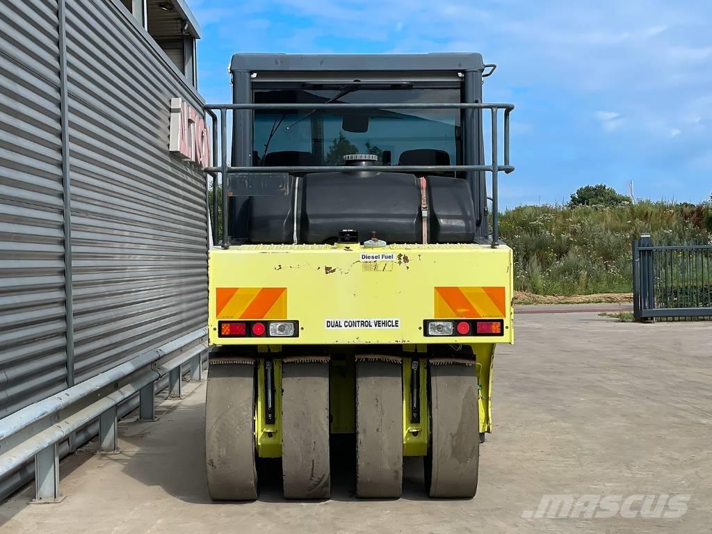 Ammann AP 240 Pneumatikové válce