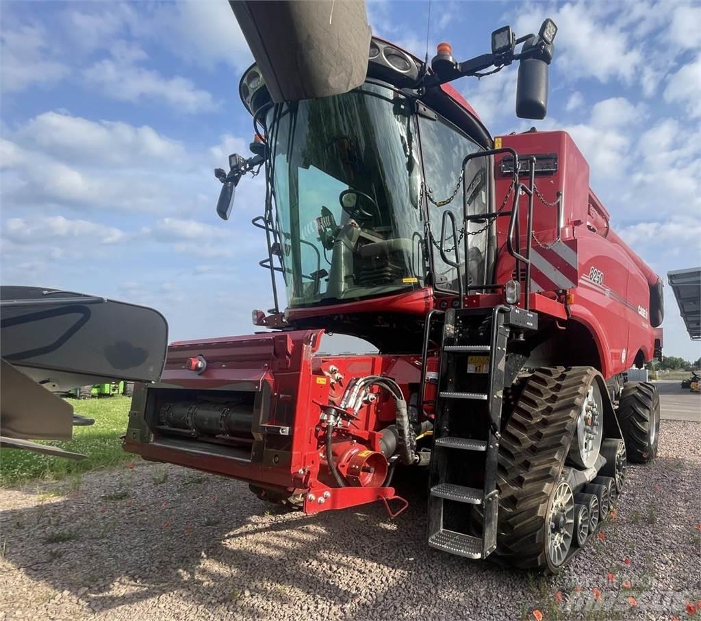 Case IH 8250 ASF Sklízecí mlátičky