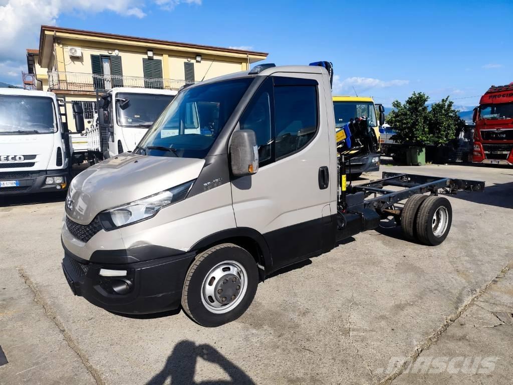 Iveco Daily 35-130 Autojeřáby, hydraulické ruky