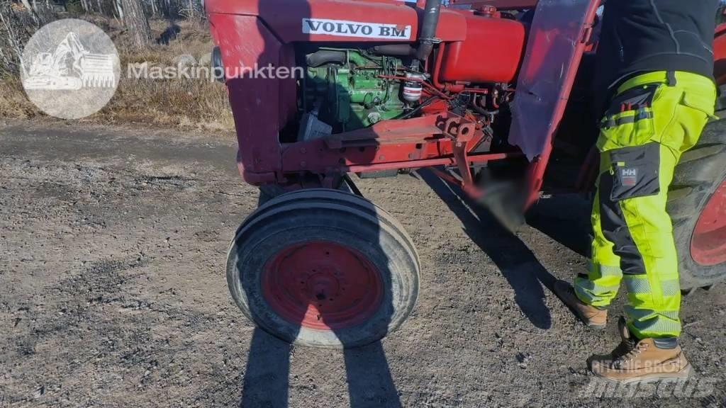 Volvo BM 320 Traktory