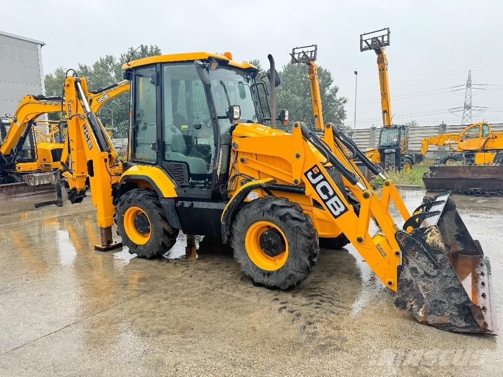 JCB 3 CX / compact Rýpadlo-nakladače