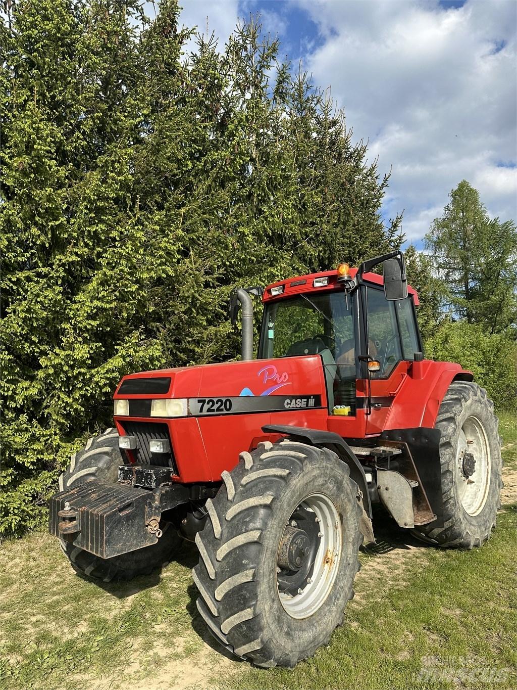 CASE 7220 Traktory