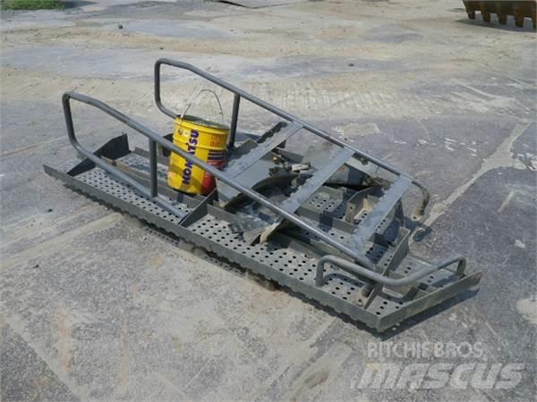Hitachi ZX450-3 Pásová rýpadla