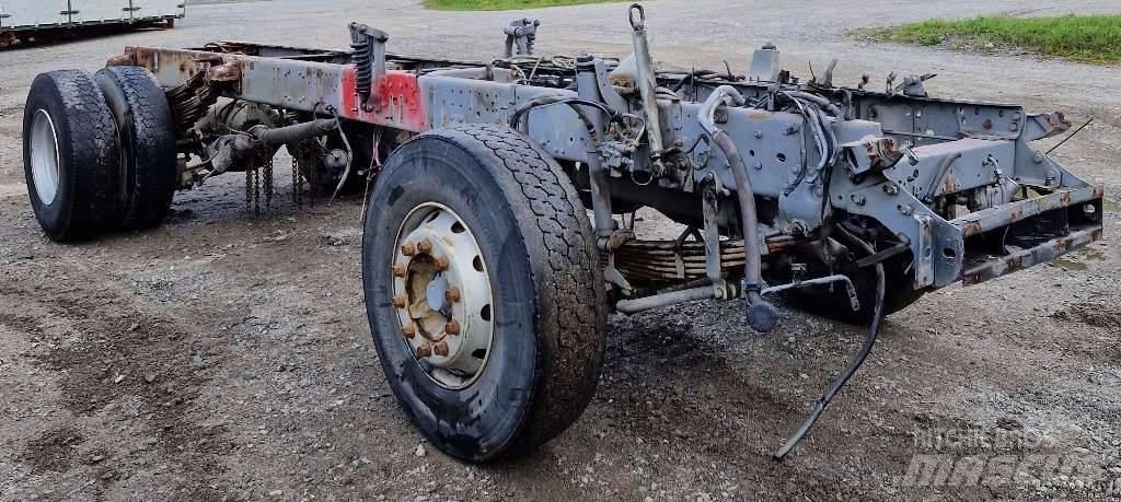 Scania 3-serie Nákladní vozidlo bez nástavby